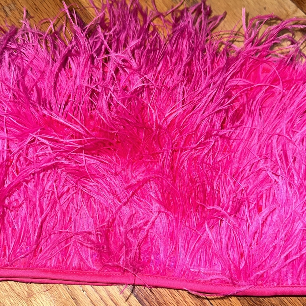 Misguided hot pink feather crop top - Picture 2 of 5